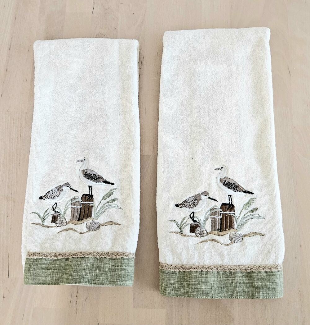 Vintage Avanti Towel Set Of 2 Sea Birds Embroidered Handtowels, 16 x 28